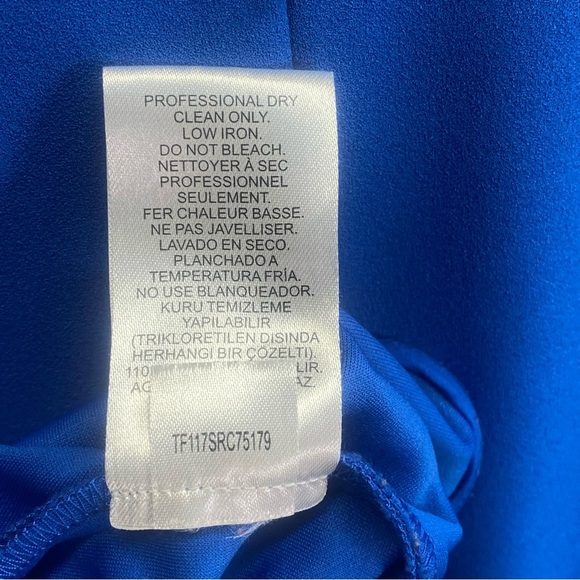 Women’s Tibi Structured Blouse in Blue. Size 4. - Picture 11 of 13